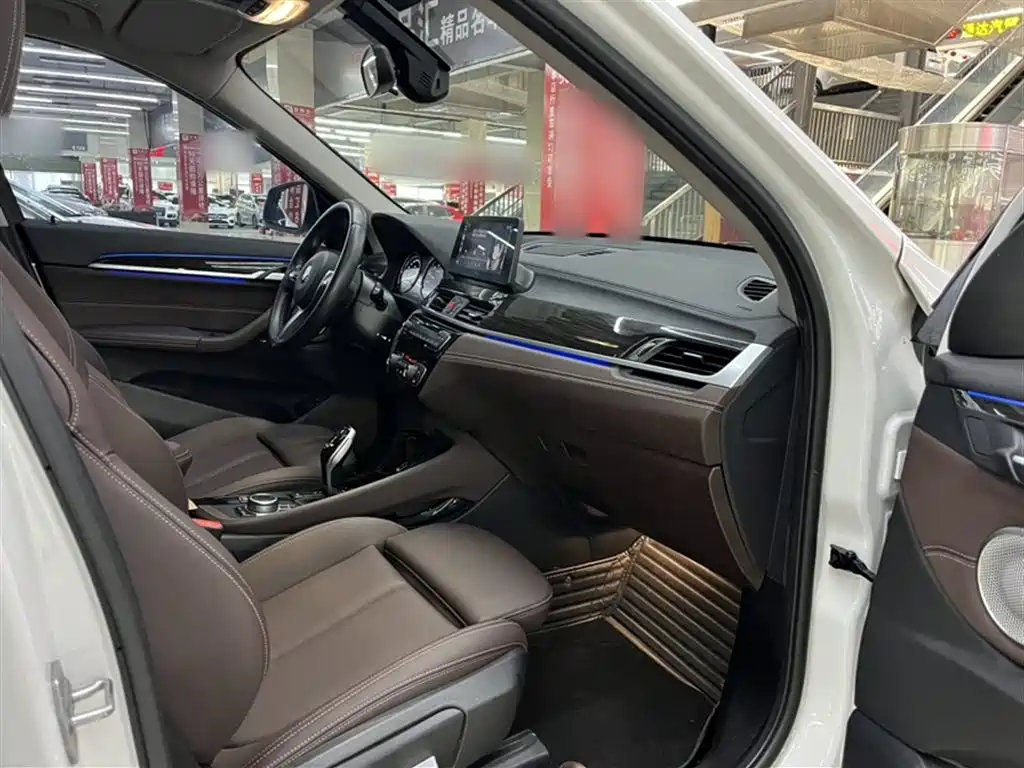 BMW X1 2021 xDrive25Li Exclusive фото 16