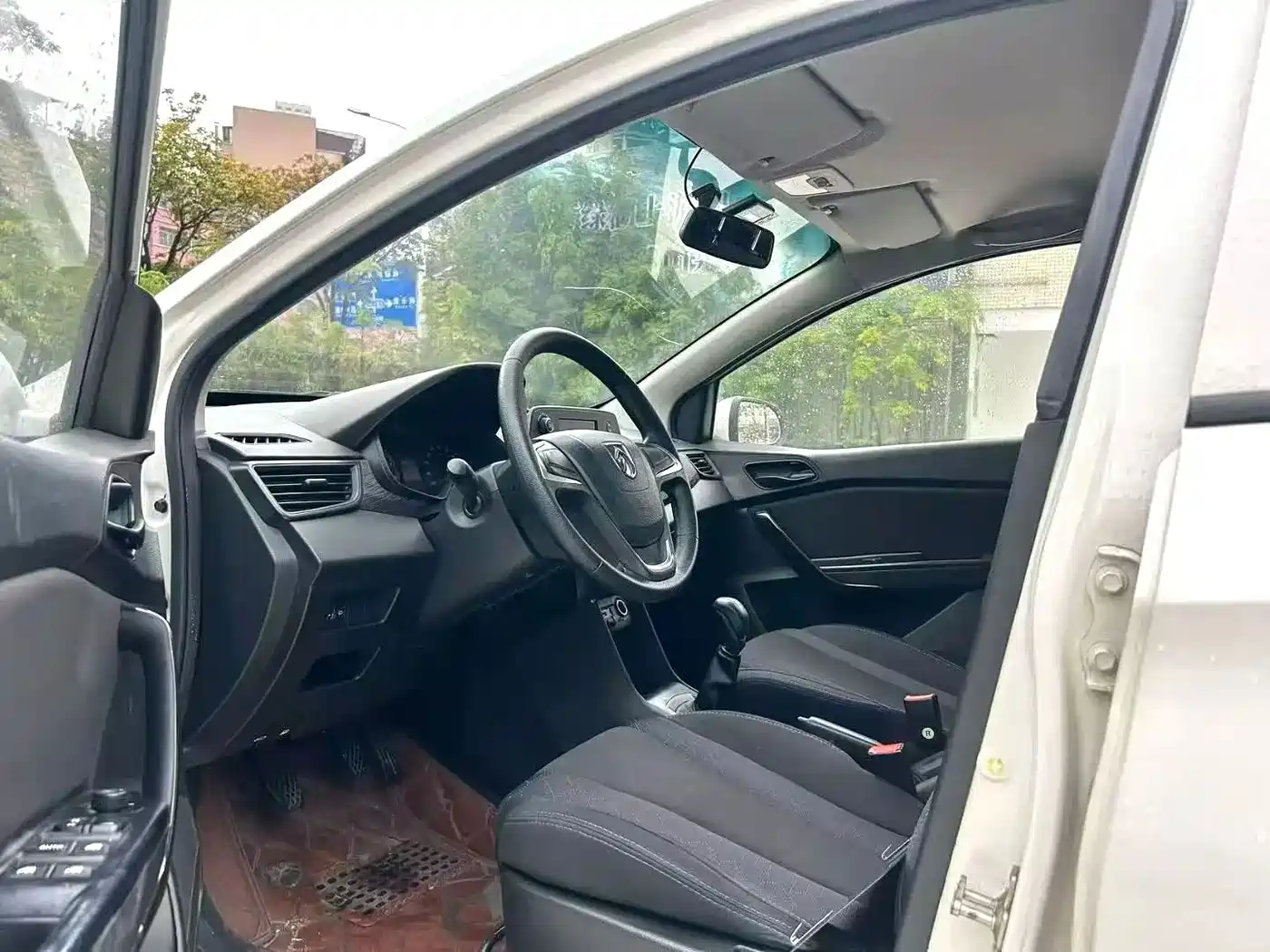 Baojun 310 2017 2016 1.2L Manual Comfort Model