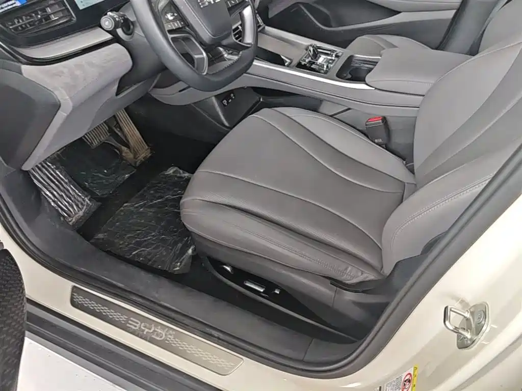 BYD Seal 07 DM-i 2025 DM-i 1.5L 125km Premium фото 15