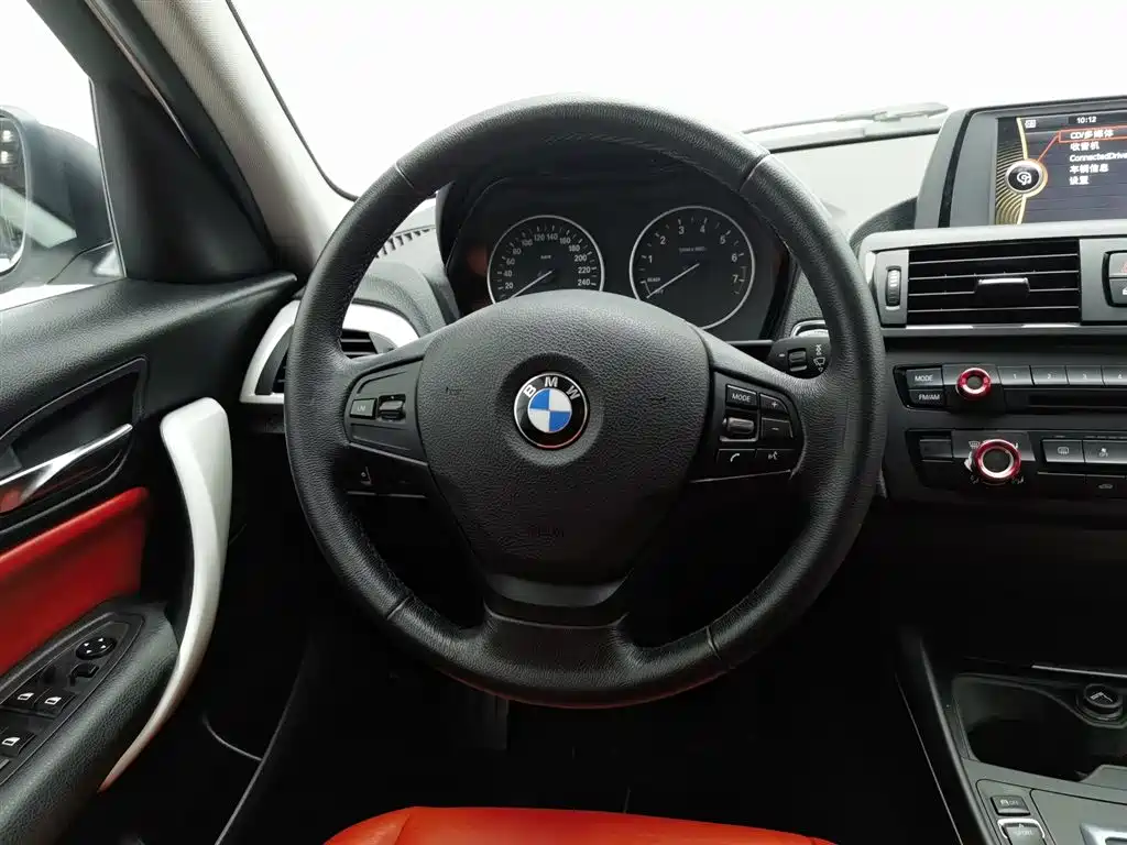 BMW 1 Series (Import) 2012 116i Leading фото 11