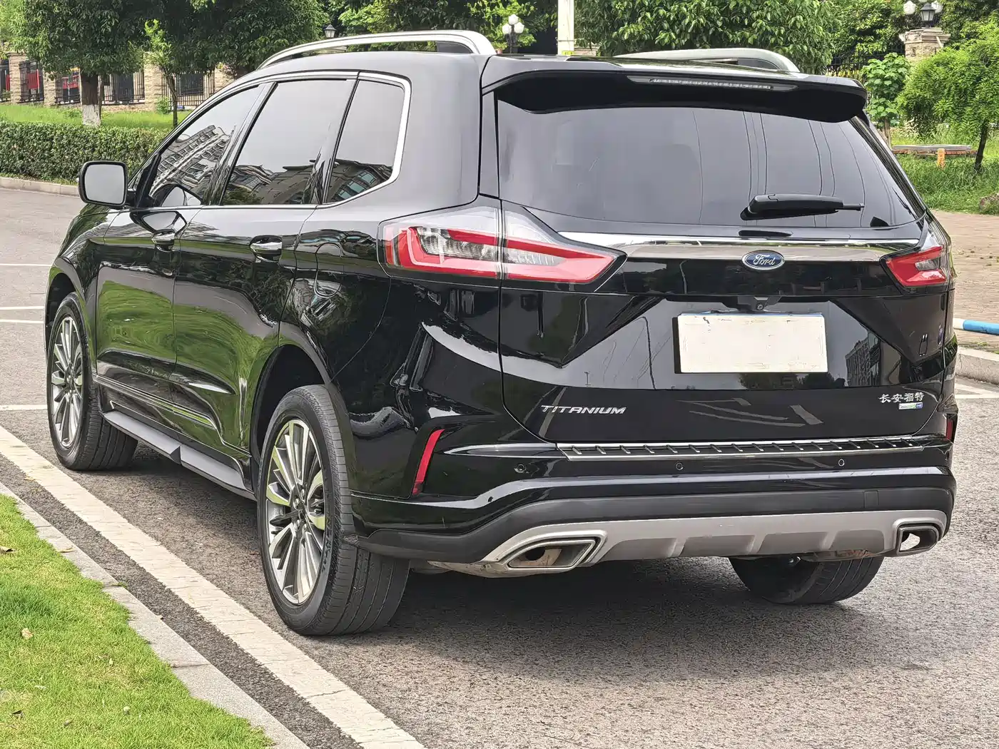 Ford Edge 2021 2021 PLUS EcoBoost 245 FWD Luxury Sharp 7-seater