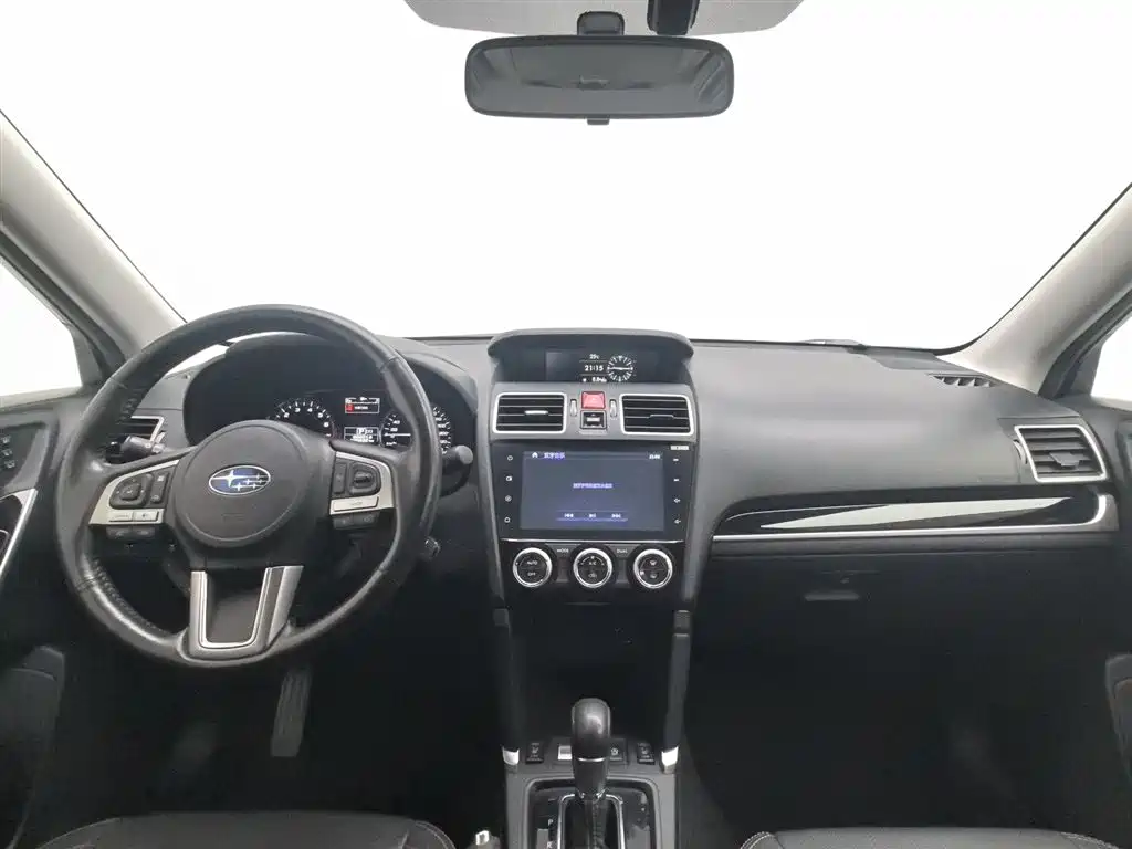 Subaru Forester 2016 2.5i Luxury Navigation Edition фото 5
