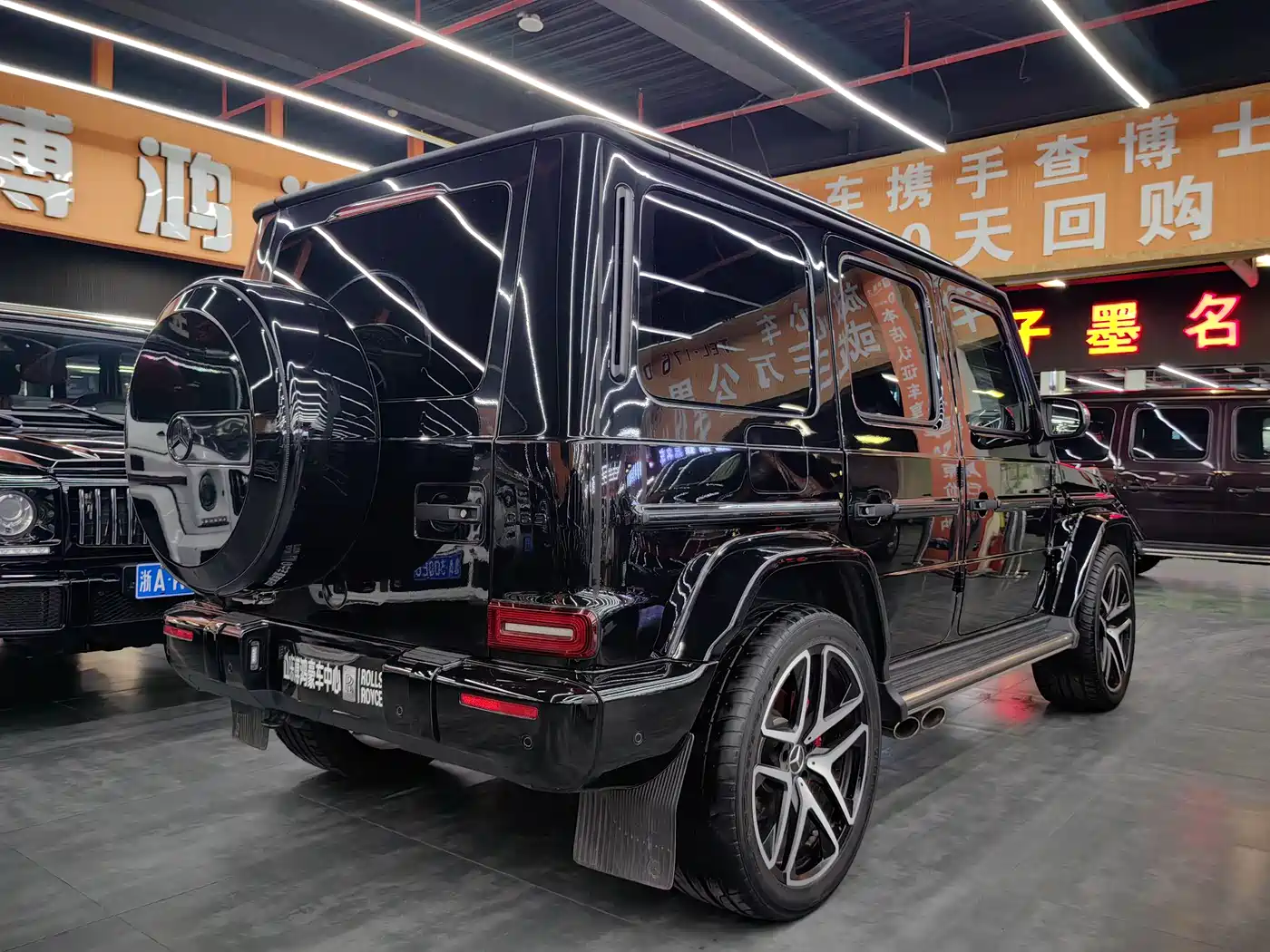 Mercedes-Benz G-Class фото 16