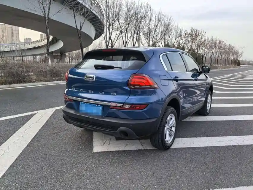 QOROS 5
