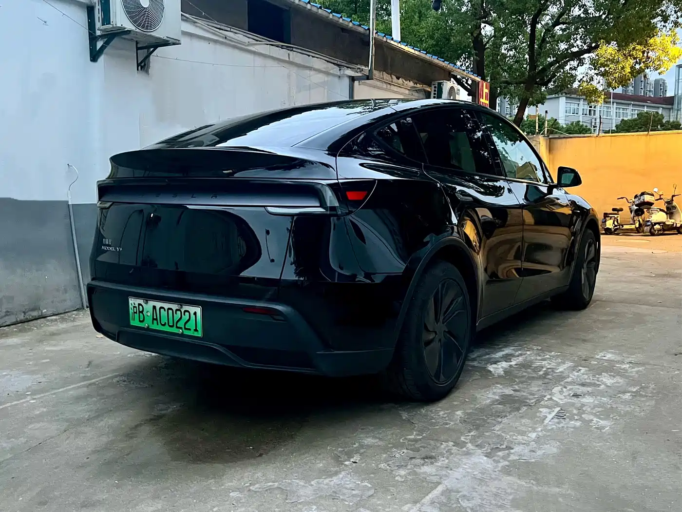 Tesla Model Y 2026 2026 Long Range Rear-Wheel Drive