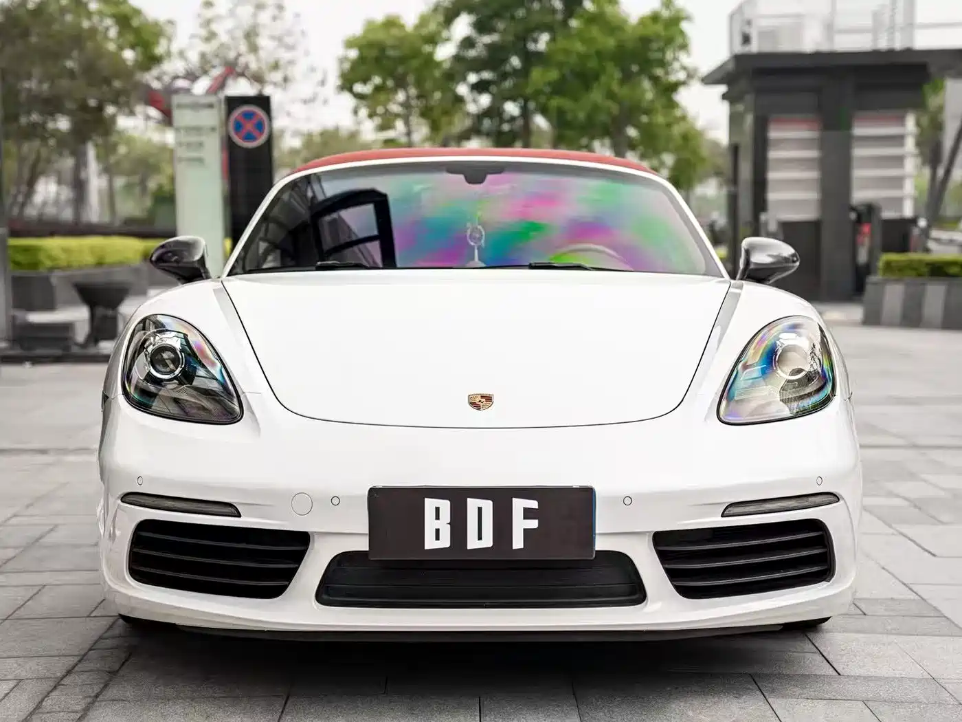 Porsche 718 2022 Boxster T 2.0T фото 2
