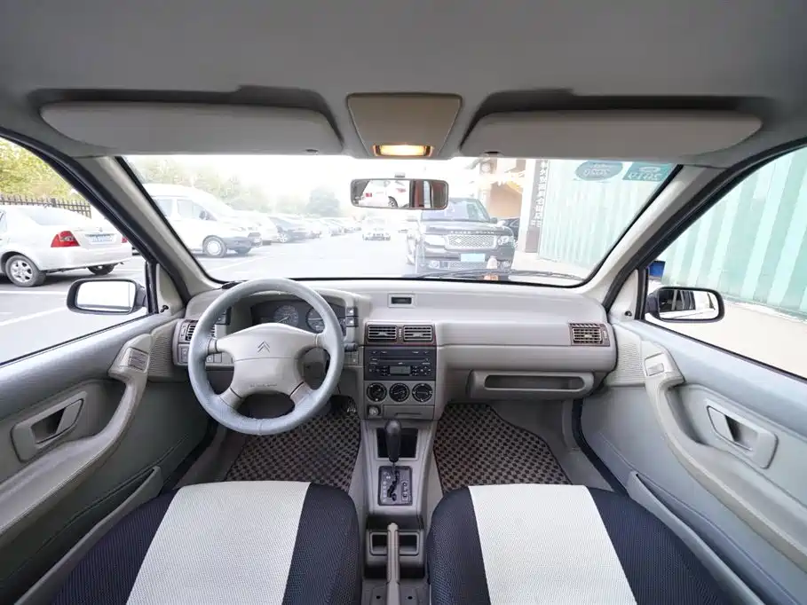 Citroën Fukang 2005 Model 1.6L Automatic 16V фото 4