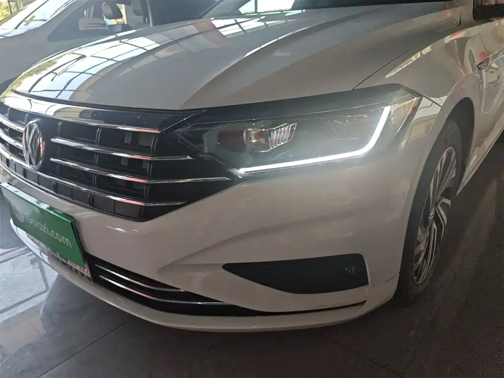 Volkswagen Sagitar 2021 280TSI DSG Surpassing Edition фото 24