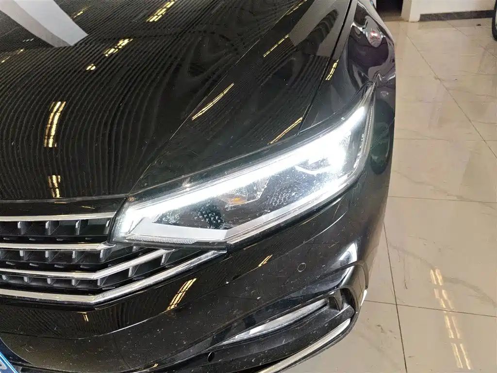 Volkswagen Magotan 2025 Popular Edition 280TSI DSG Comfort фото 18
