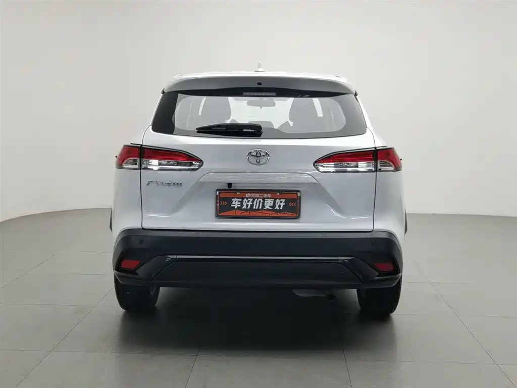 Toyota Frontlander 2022 2.0L CVT Elite фото 4