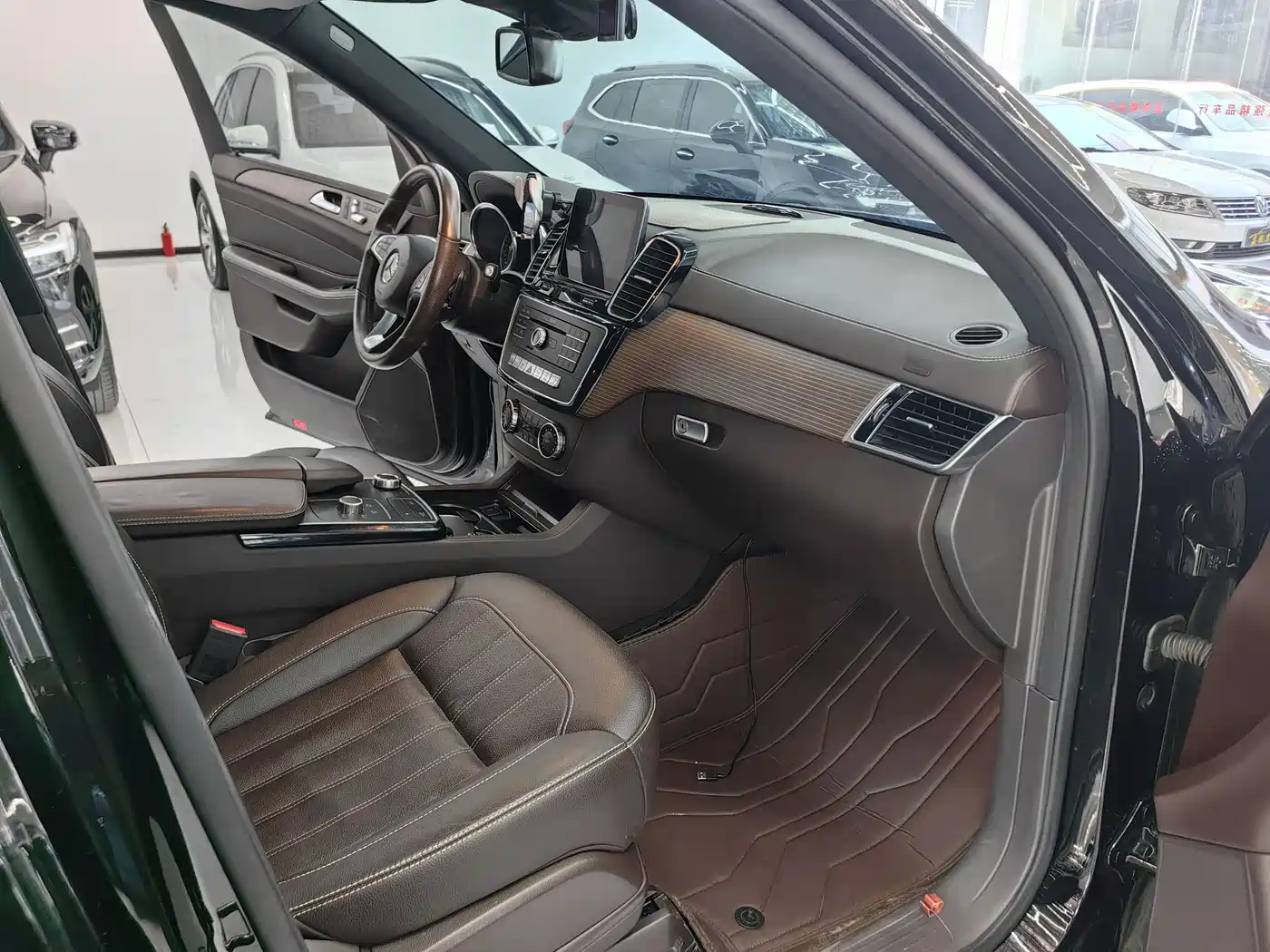 Mercedes-Benz GLE 2019 GLE 400 4MATIC Collector's Edition фото 12