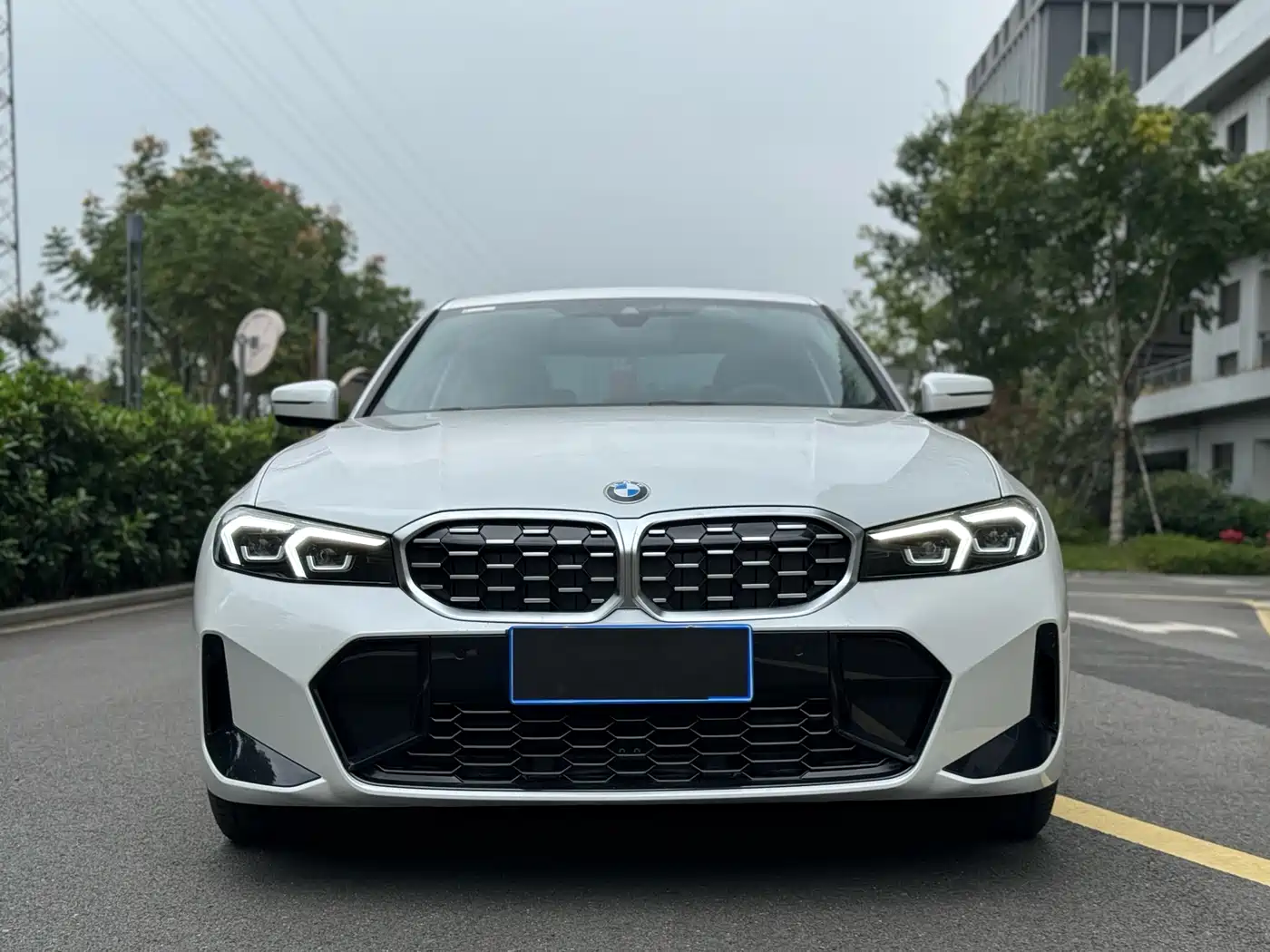 BMW 3 Series 2025 325Li M Sport Package фото 2