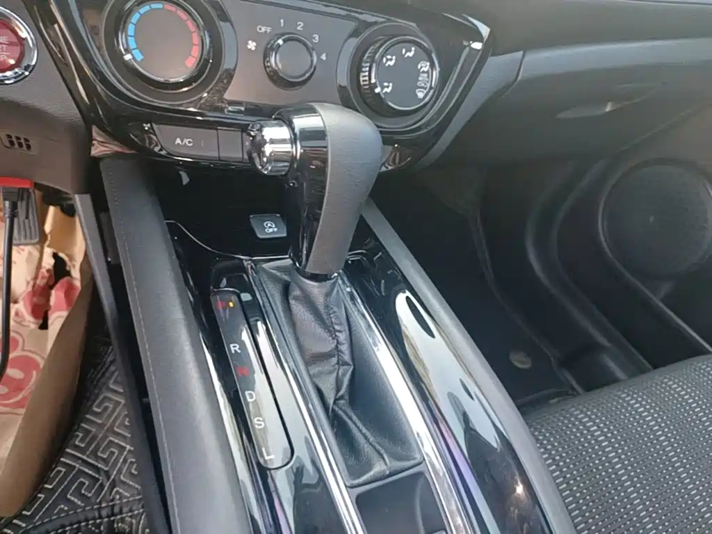 Honda Vezel 2017 2017 1.8L CVT 2WD Pioneer