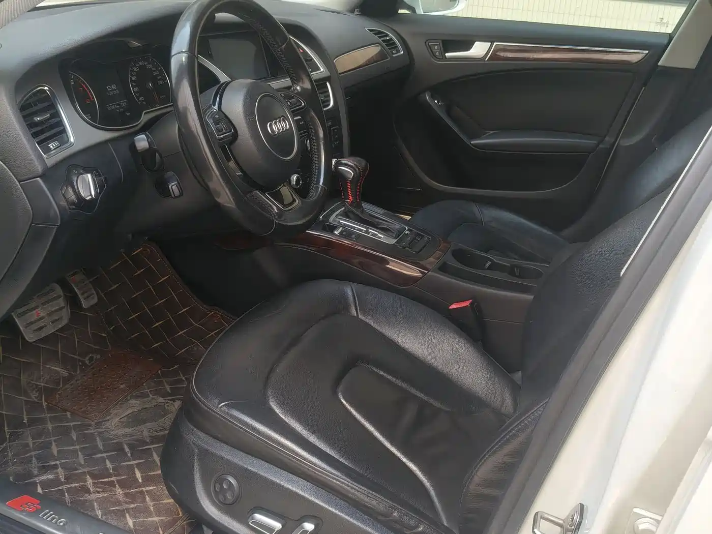 Audi A4L 2015 35 TFSI Auto Comfort фото 7
