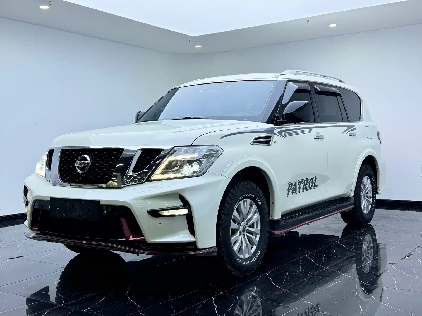 Фото 1 - Nissan Patrol