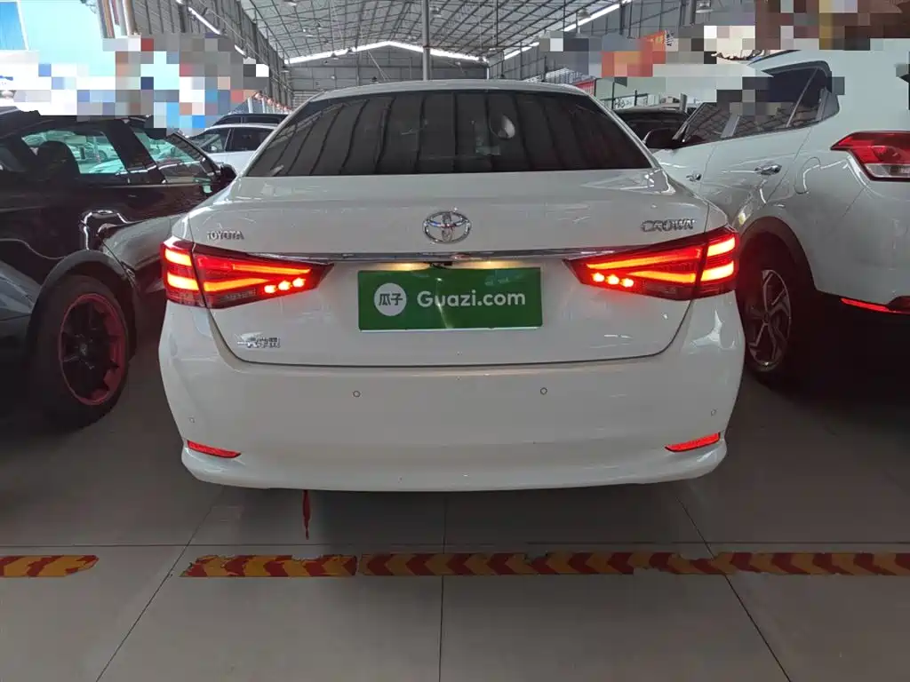 Toyota Crown 2015 2.5L Smart Edition фото 5
