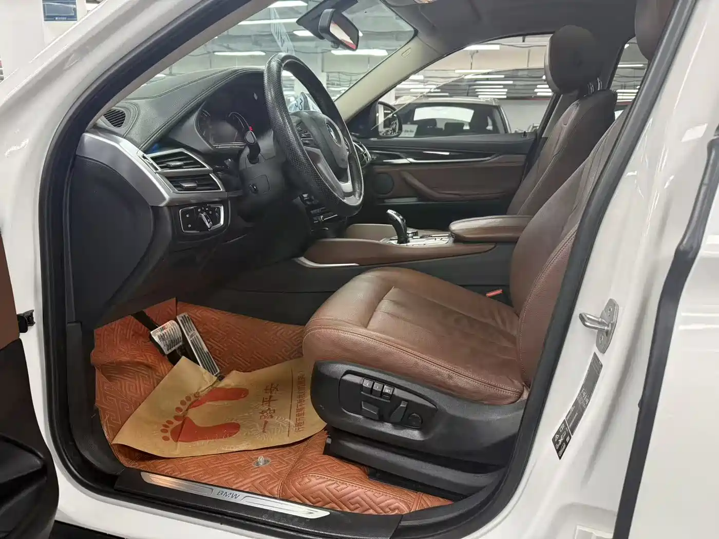 BMW X6 2015 xDrive35i Leading Type фото 4