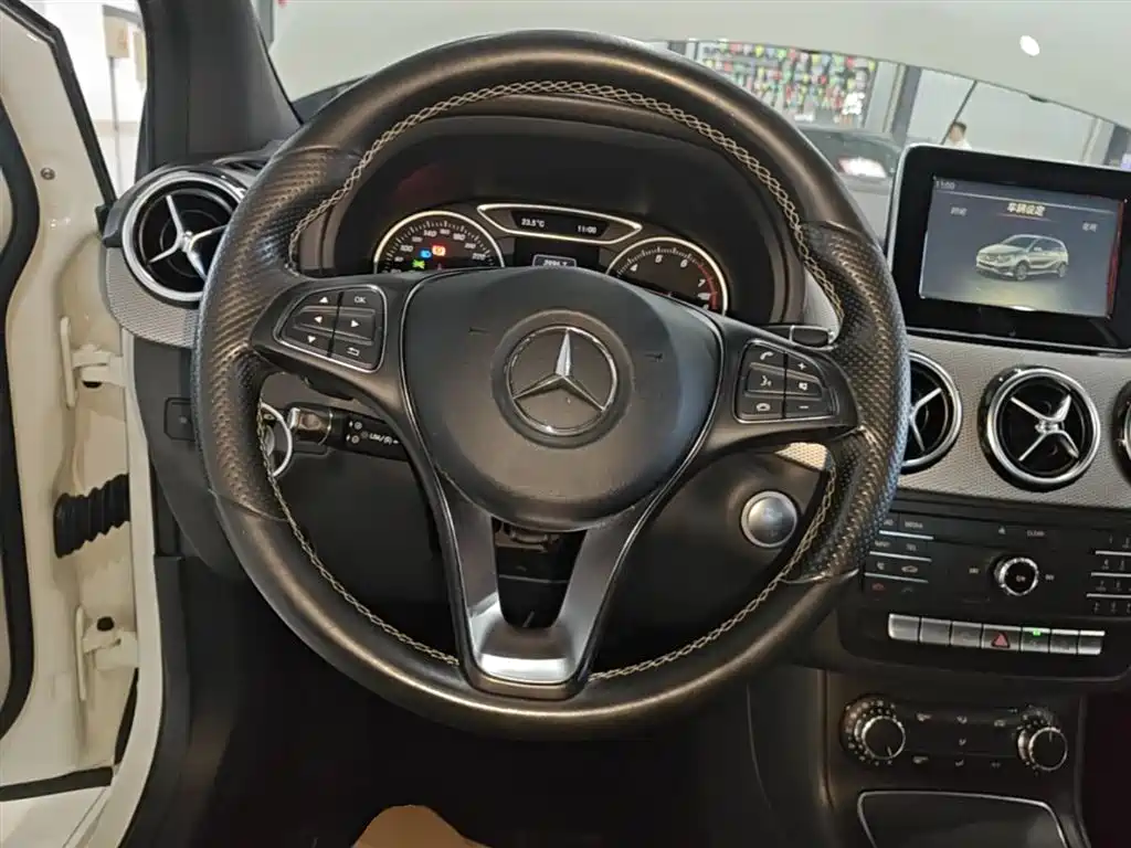 Mercedes-Benz B-Class 2015 B 200 Dynamic фото 11