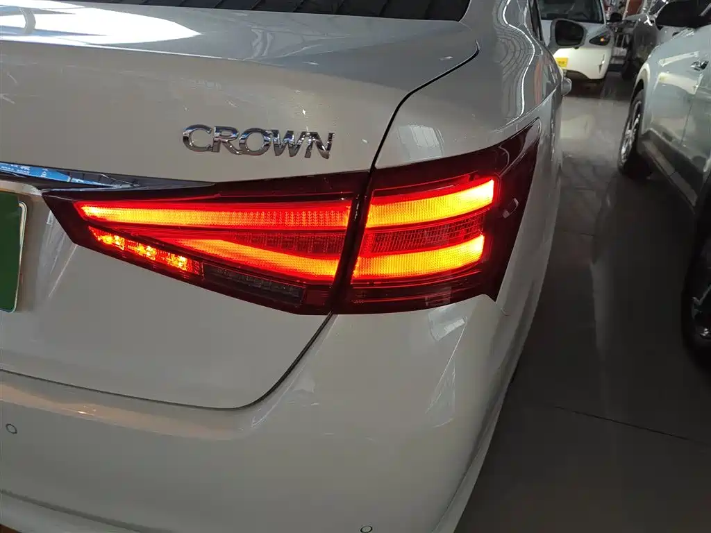 Toyota Crown 2015 2.5L Smart Edition фото 7