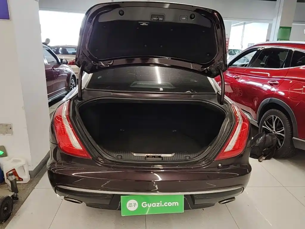 Jaguar XJ 2017 2016 XJL 3.0 SC 2WD Elegance Business Edition