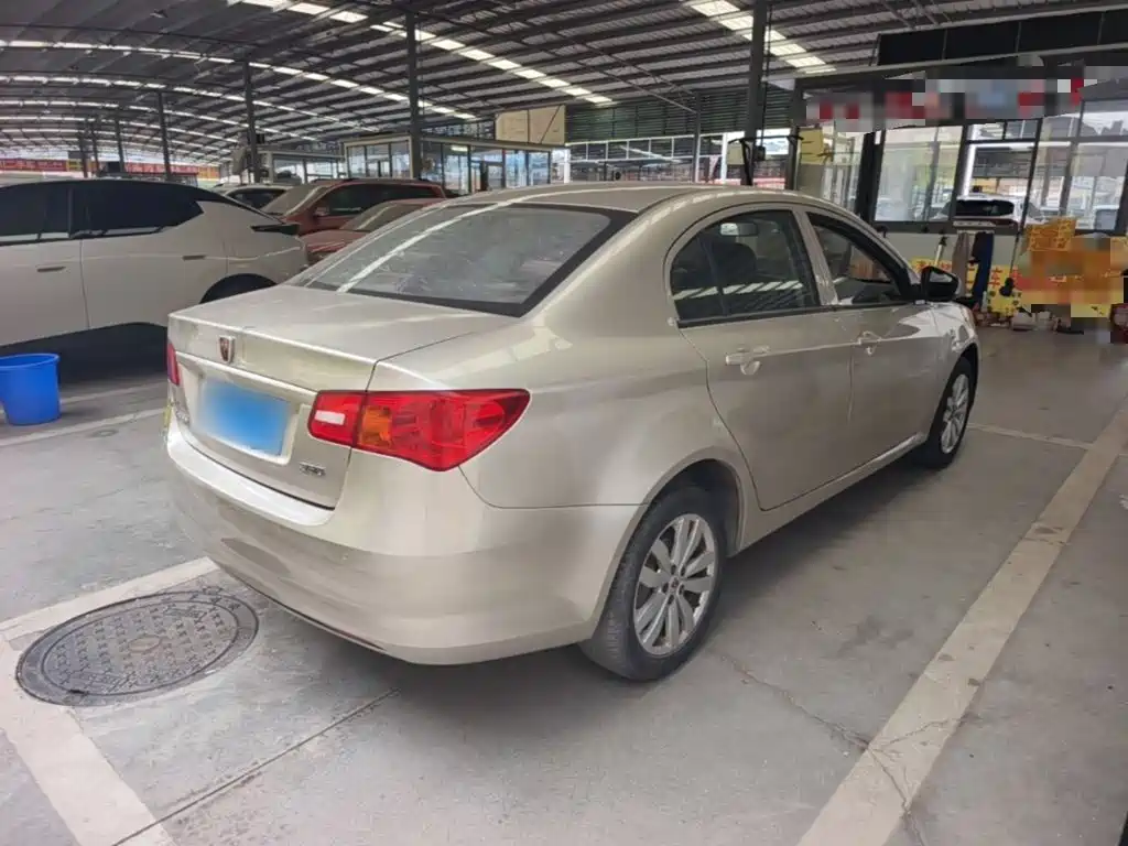 Фото 7 - Roewe 350