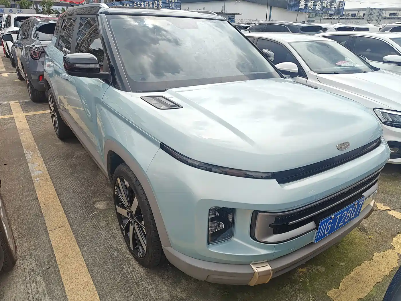 Фото 2 - Geely ICON