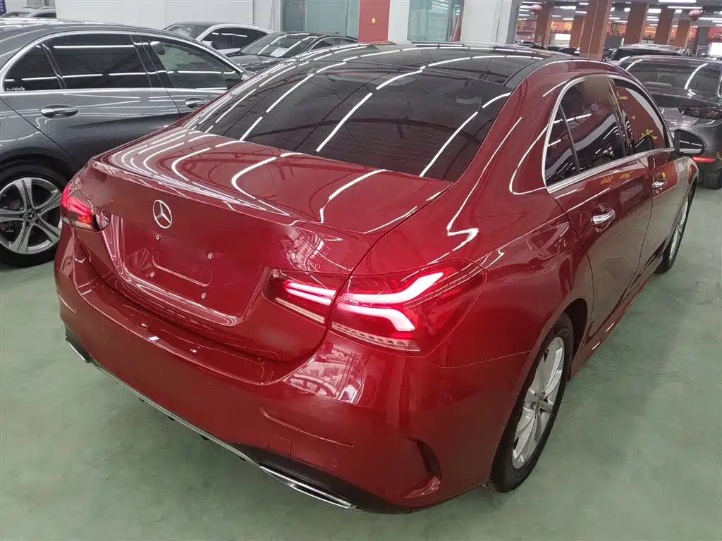 Mercedes-Benz A-Class 2022 A 200 L Sport Sedan Dynamic фото 5