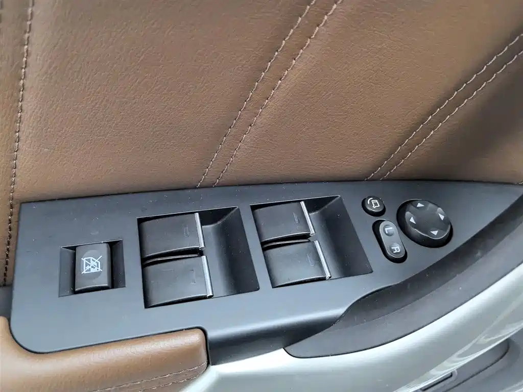 Haval H9 2016 2.0T 4WD Premium 5-seater фото 9