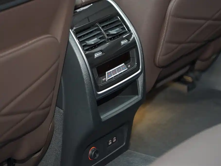 BMW X5 2023 xDrive 40Li M Sport Black Night Package фото 18