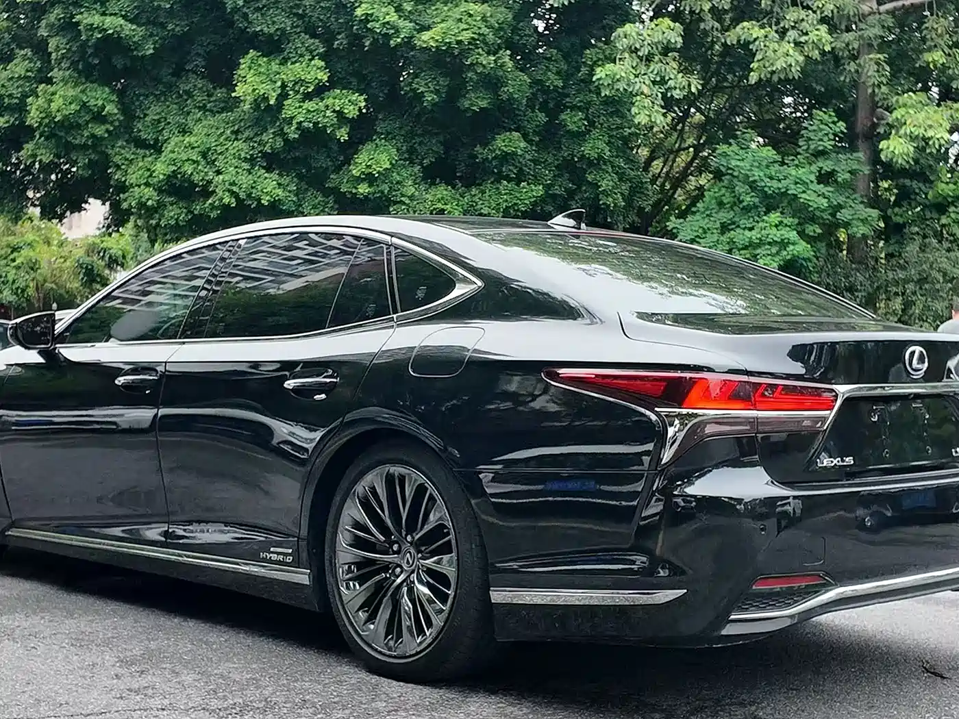 LEXUS LS