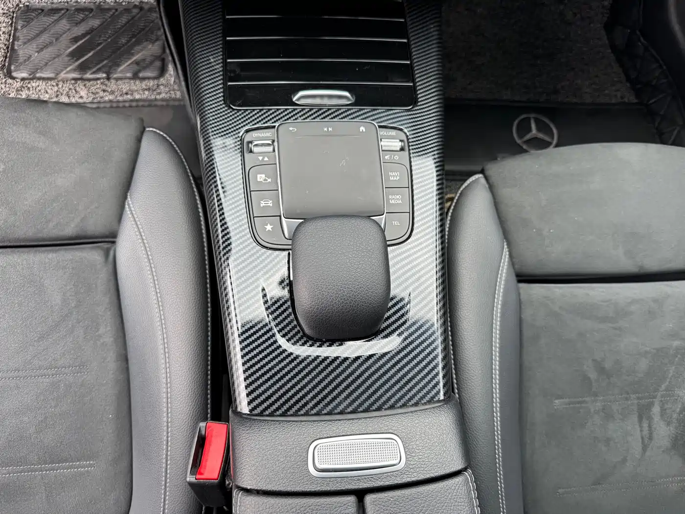 Mercedes-Benz A-Class 2020 Facelift A 220 L 4MATIC Sport Sedan фото 15