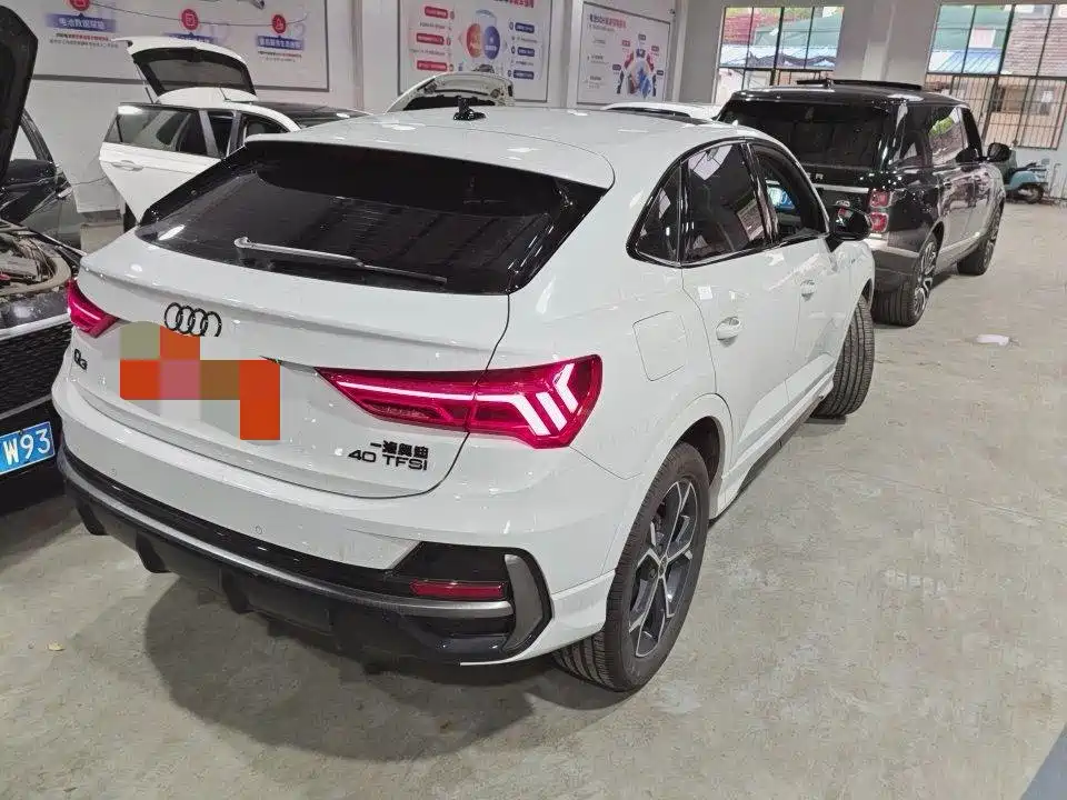 Audi Q3 Sportback 2024 40 TFSI Fashion фото 3