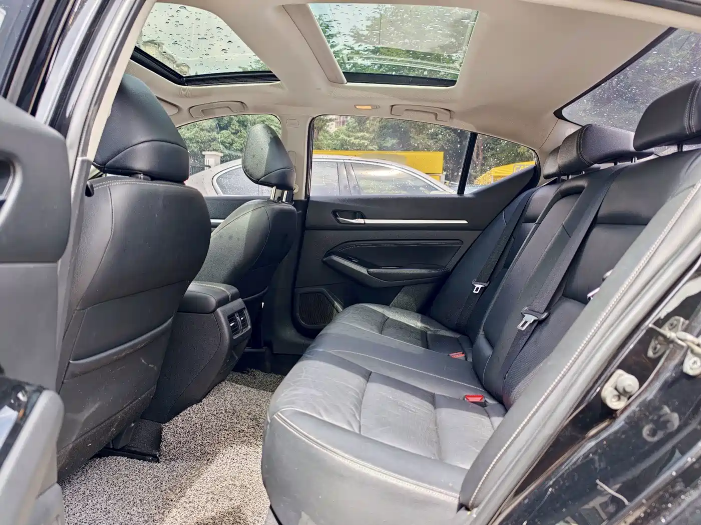 Фото 7 - Nissan Teana