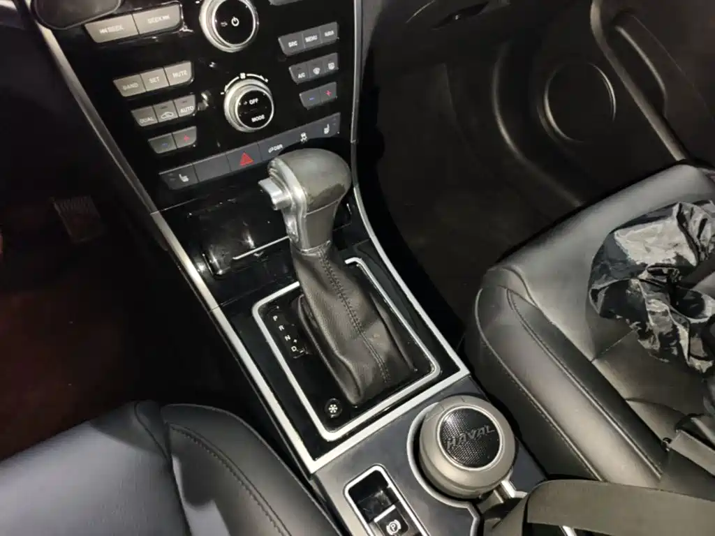 Фото 14 - Haval H2