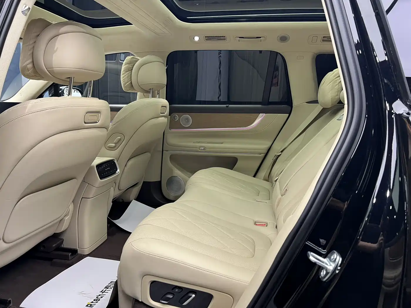 AITO Wenjie AITO M9 2024 Model Extended Range Ultra Edition 52kWh 5-Seater фото 9