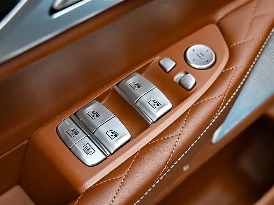 BMW 7 Series 2019 Facelift 740Li xDrive Executive M Sport Package фото 23