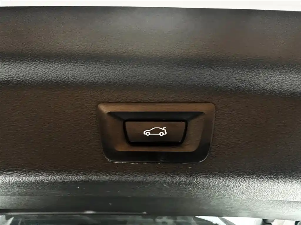 BMW X1 2023 sDrive20Li X Design Package фото 20