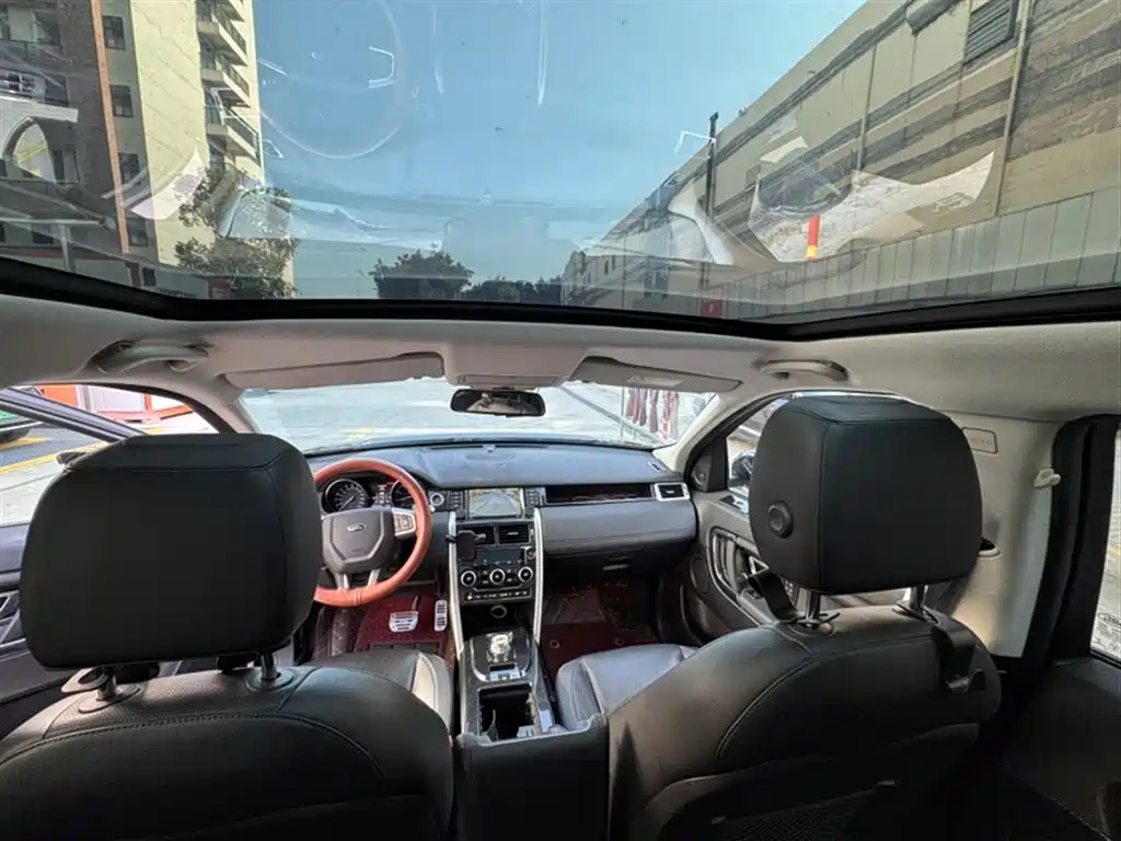 Land Rover Discovery Sport 2016 2.0T HSE фото 16