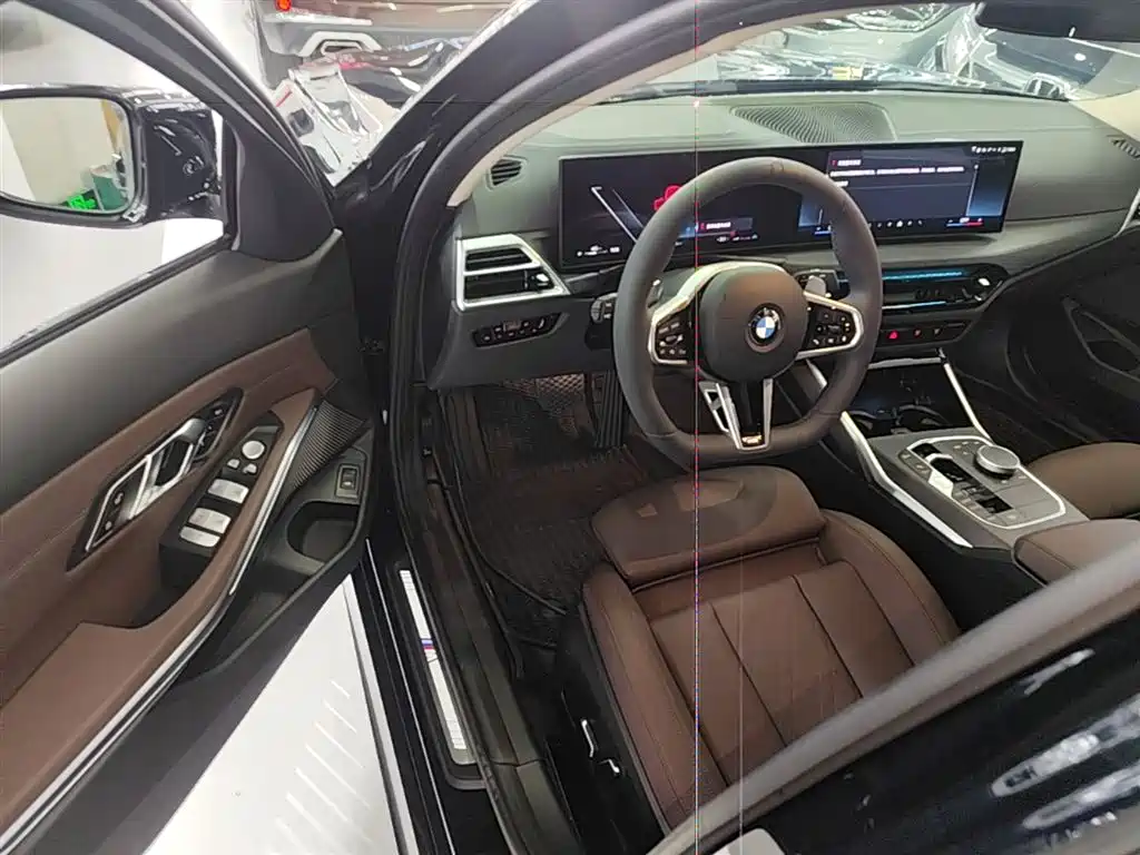 BMW 3 Series 2025 325Li M Sport Package фото 16