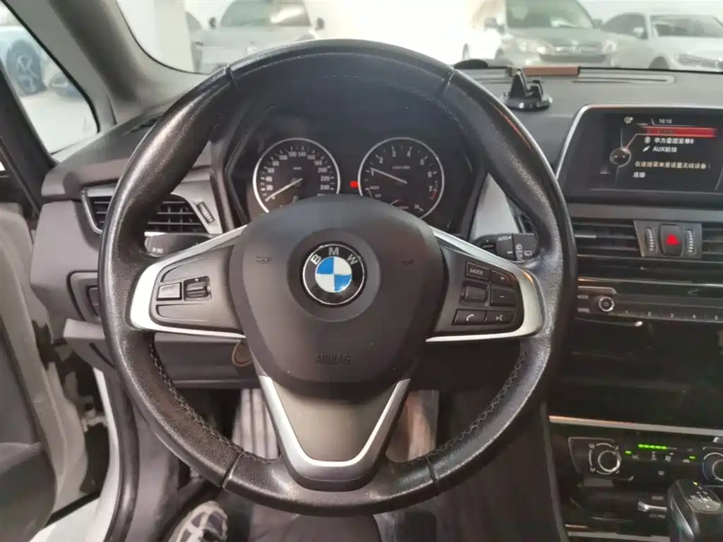 BMW 2 Series Touring 2016 218i Fashion Model фото 11