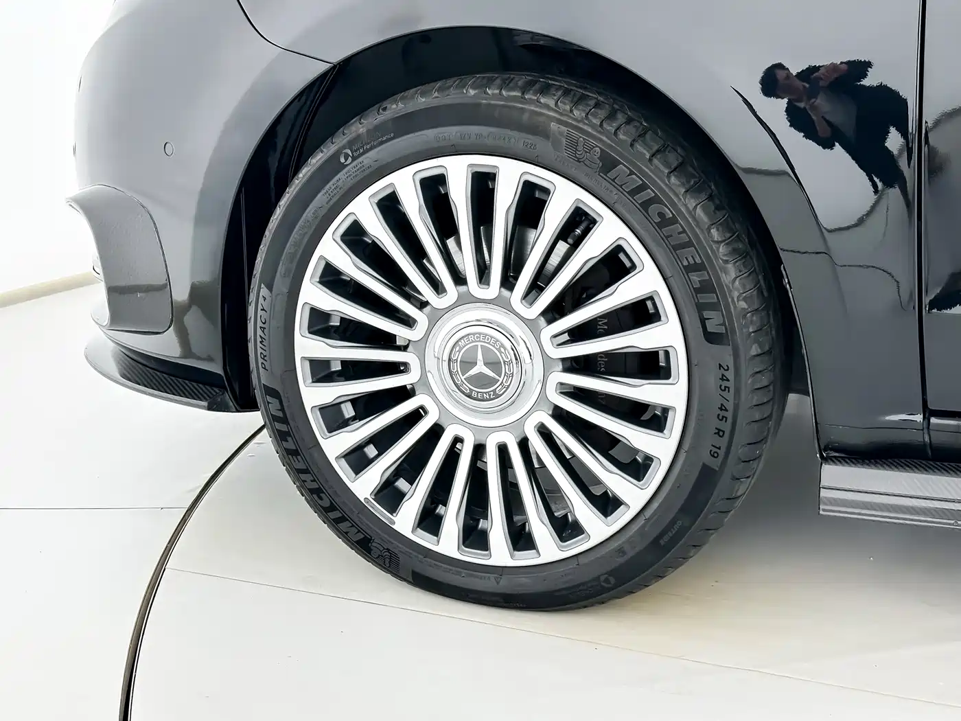Mercedes-Benz V-Class 2020 Model V 260 L Long Wheelbase Luxury фото 13