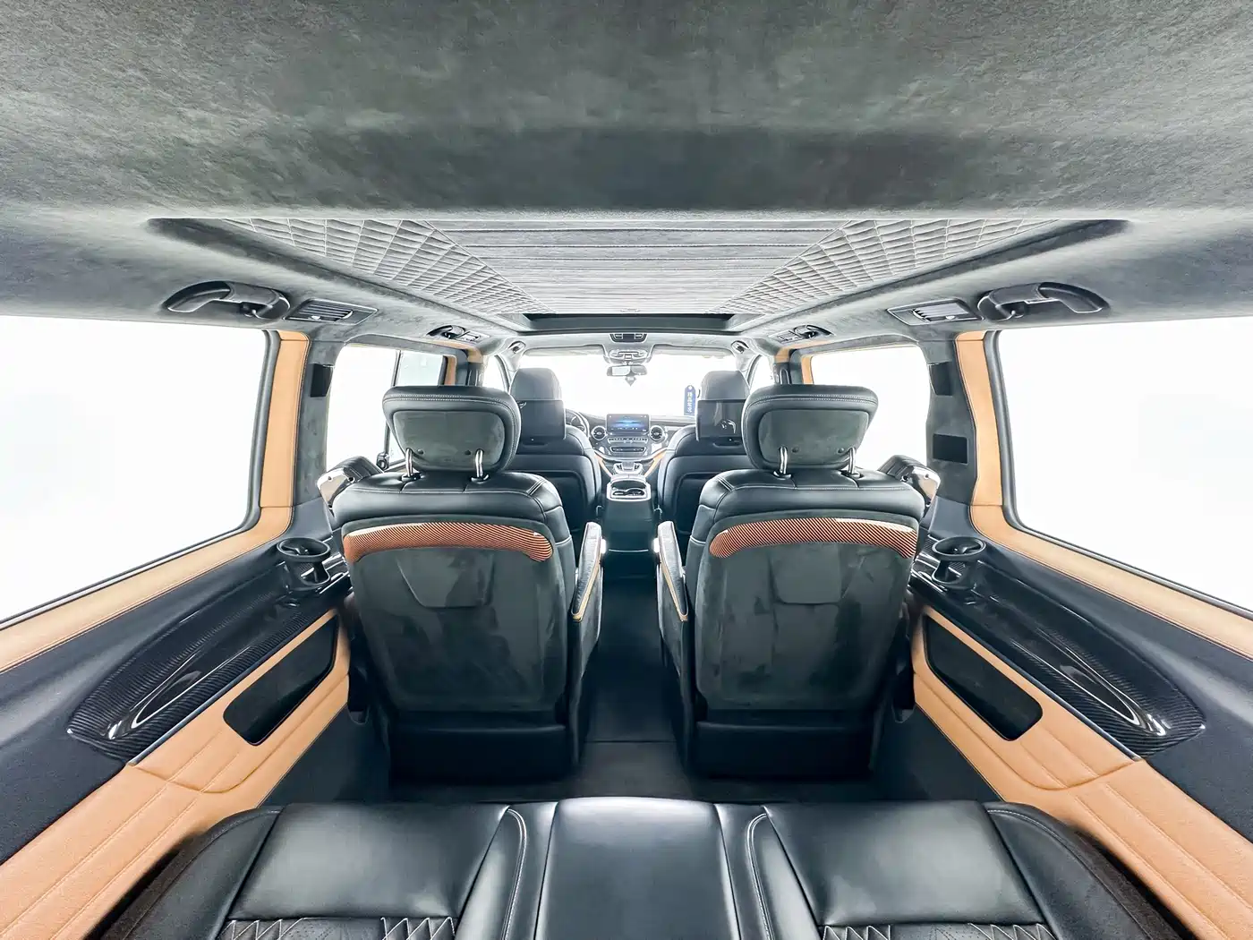 Mercedes-Benz V-Class 2020 Model V 260 L Long Wheelbase Luxury фото 15