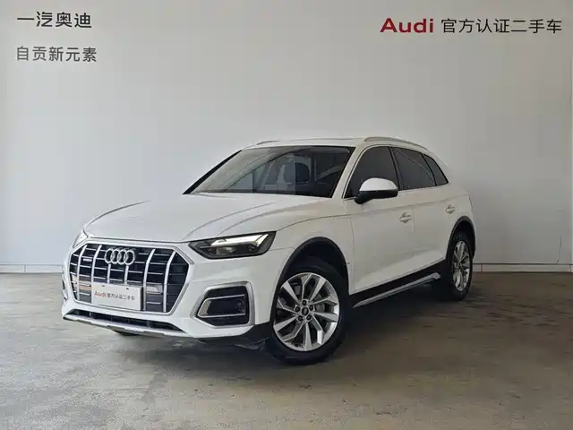 Audi Q5L 2024 Model 40 TFSI Luxury Elegance — фото 1