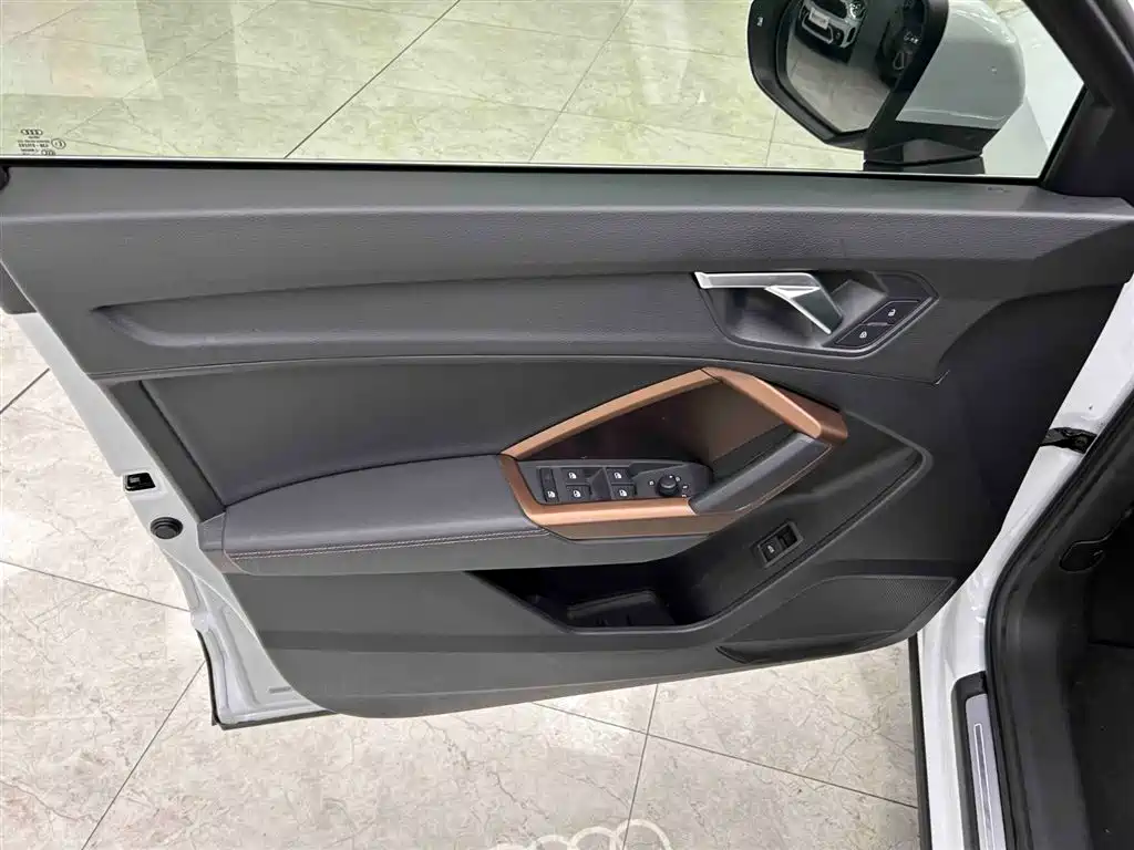 Audi Q3 2023 35 TFSI Fashion Elegance (1.4T) фото 10