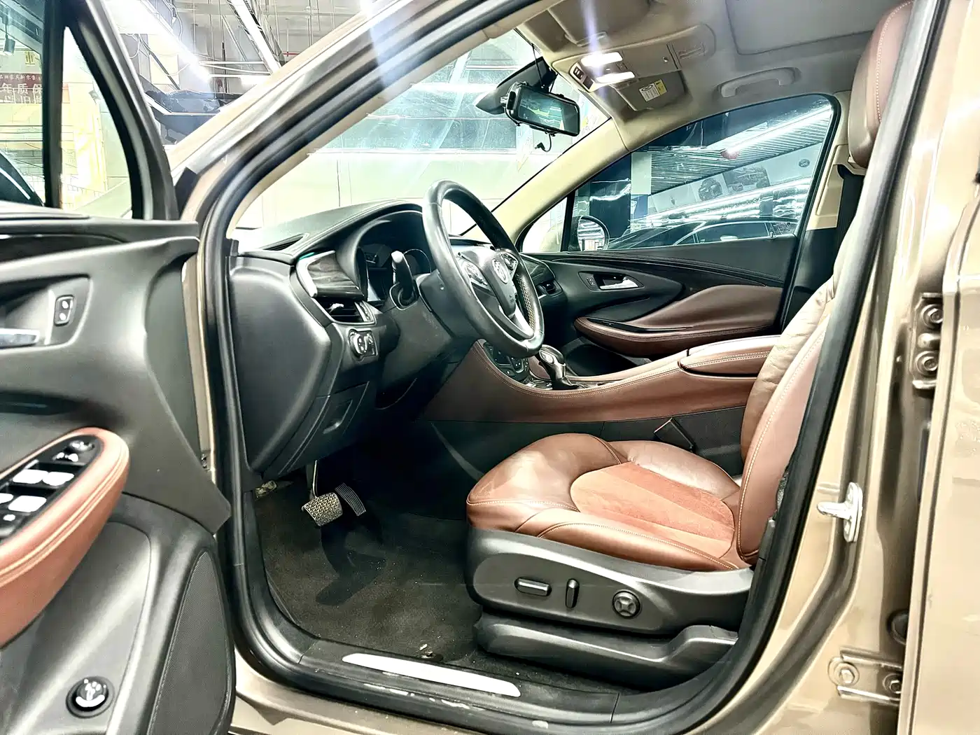 Buick Envision Plus 2017 20T 2WD Luxury фото 8