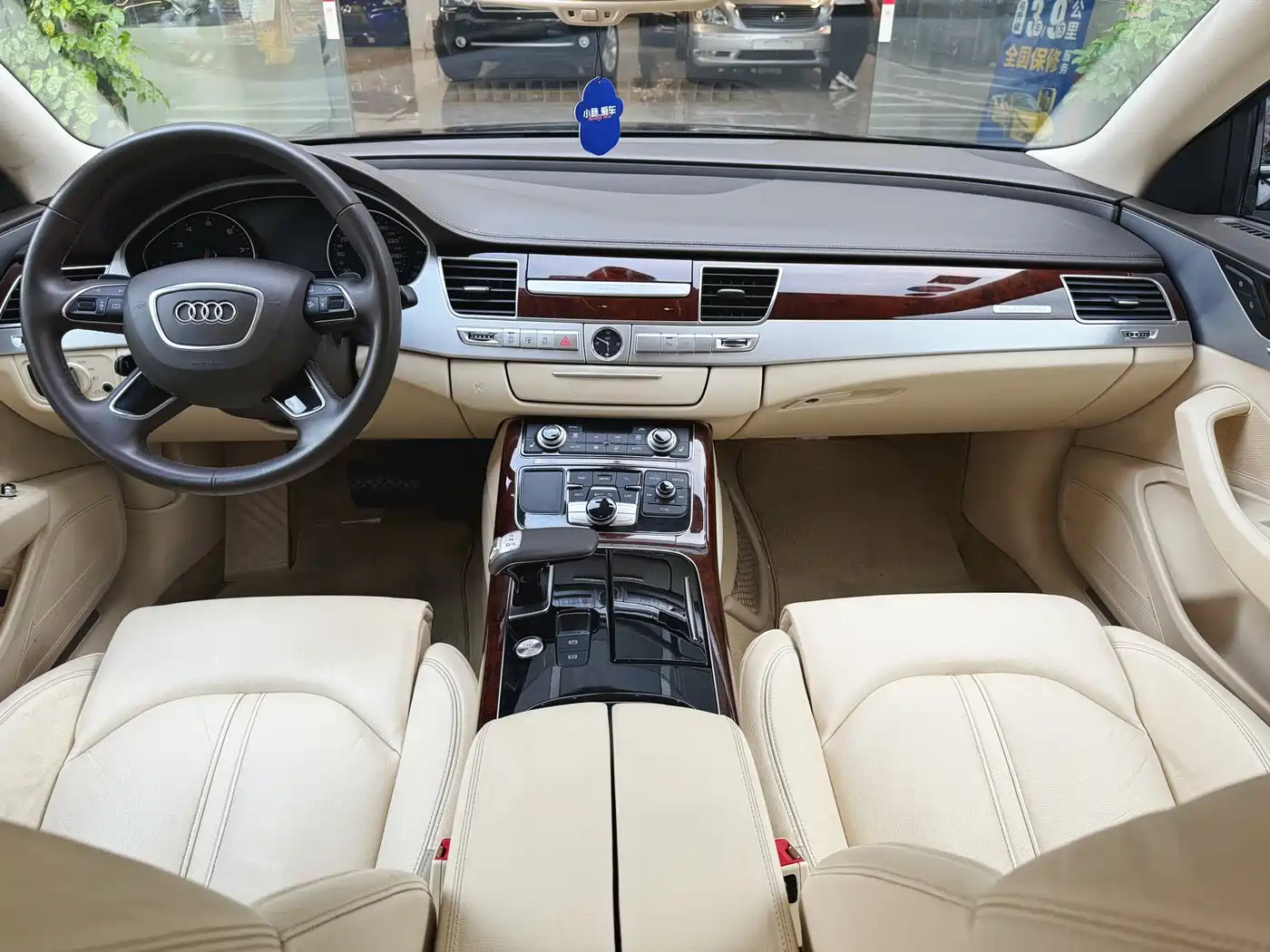 Audi A8 2012 A8L 45 TFSI quattro Comfort фото 4