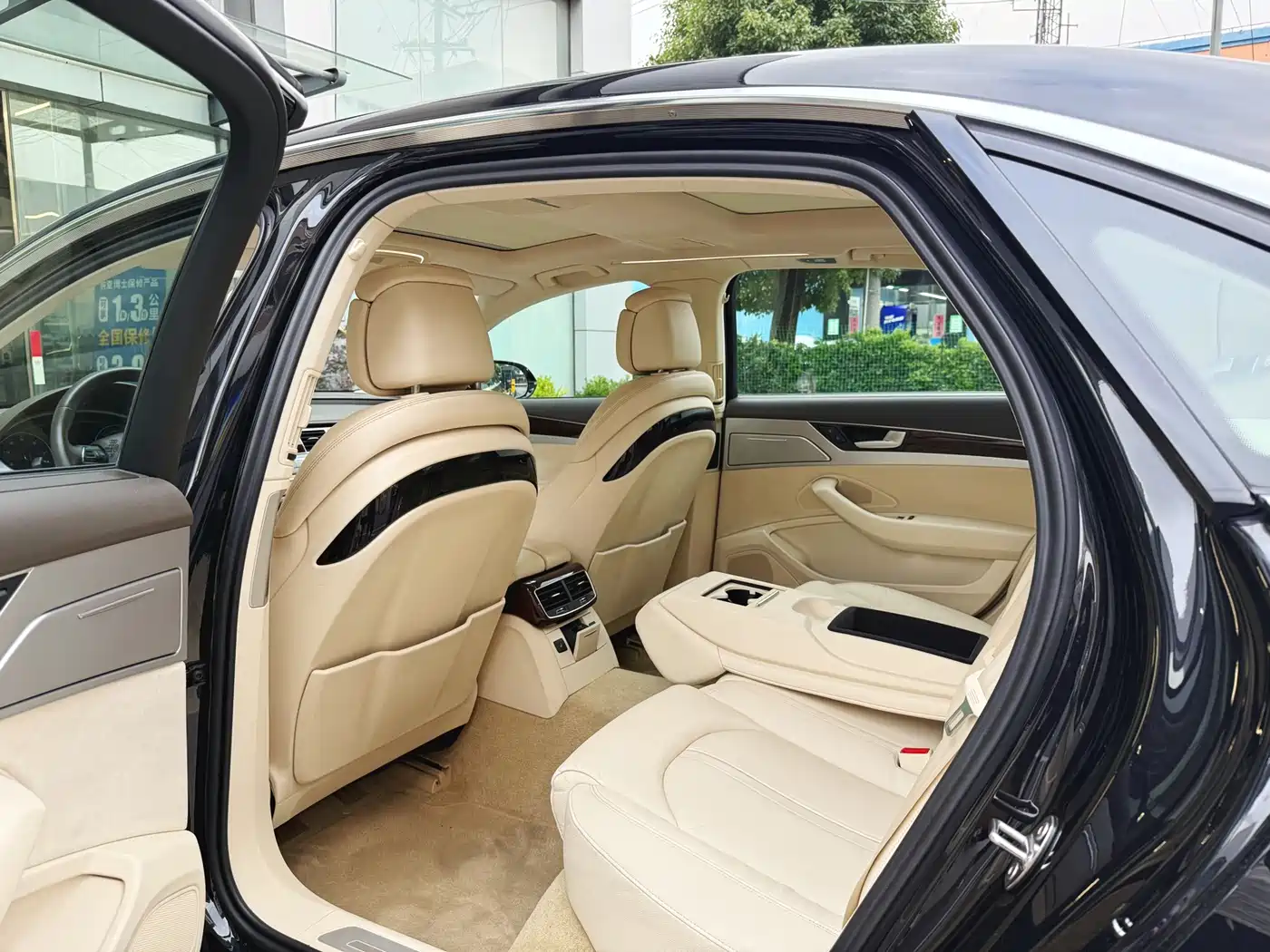 Audi A8 2012 A8L 45 TFSI quattro Comfort фото 7