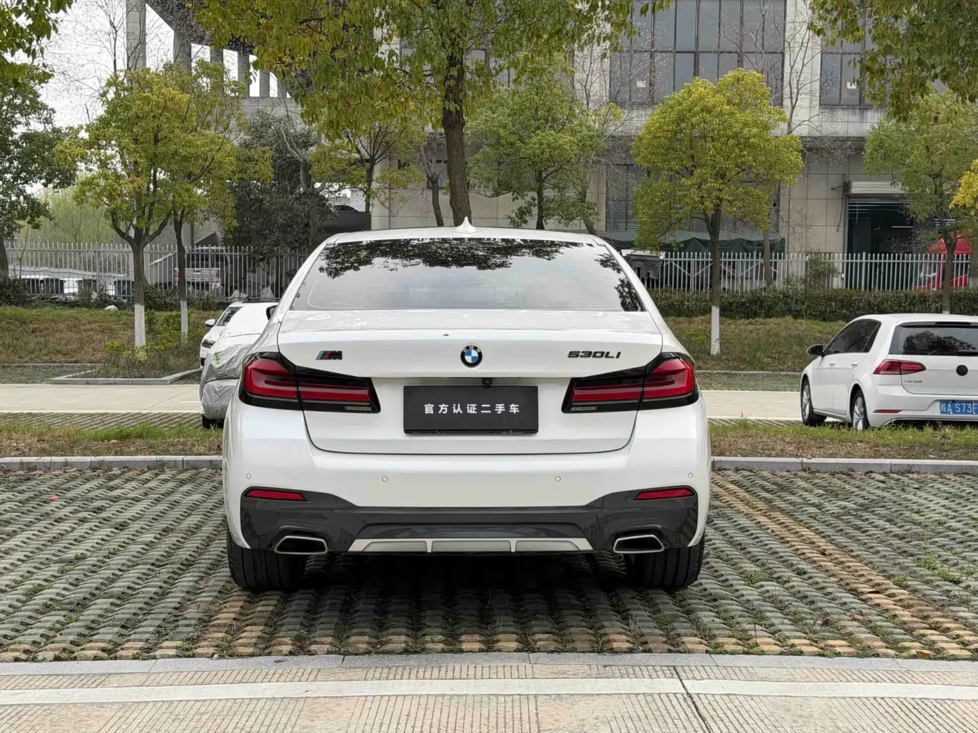 BMW 5 Series 2021 530Li Leading M Sport Package фото 4