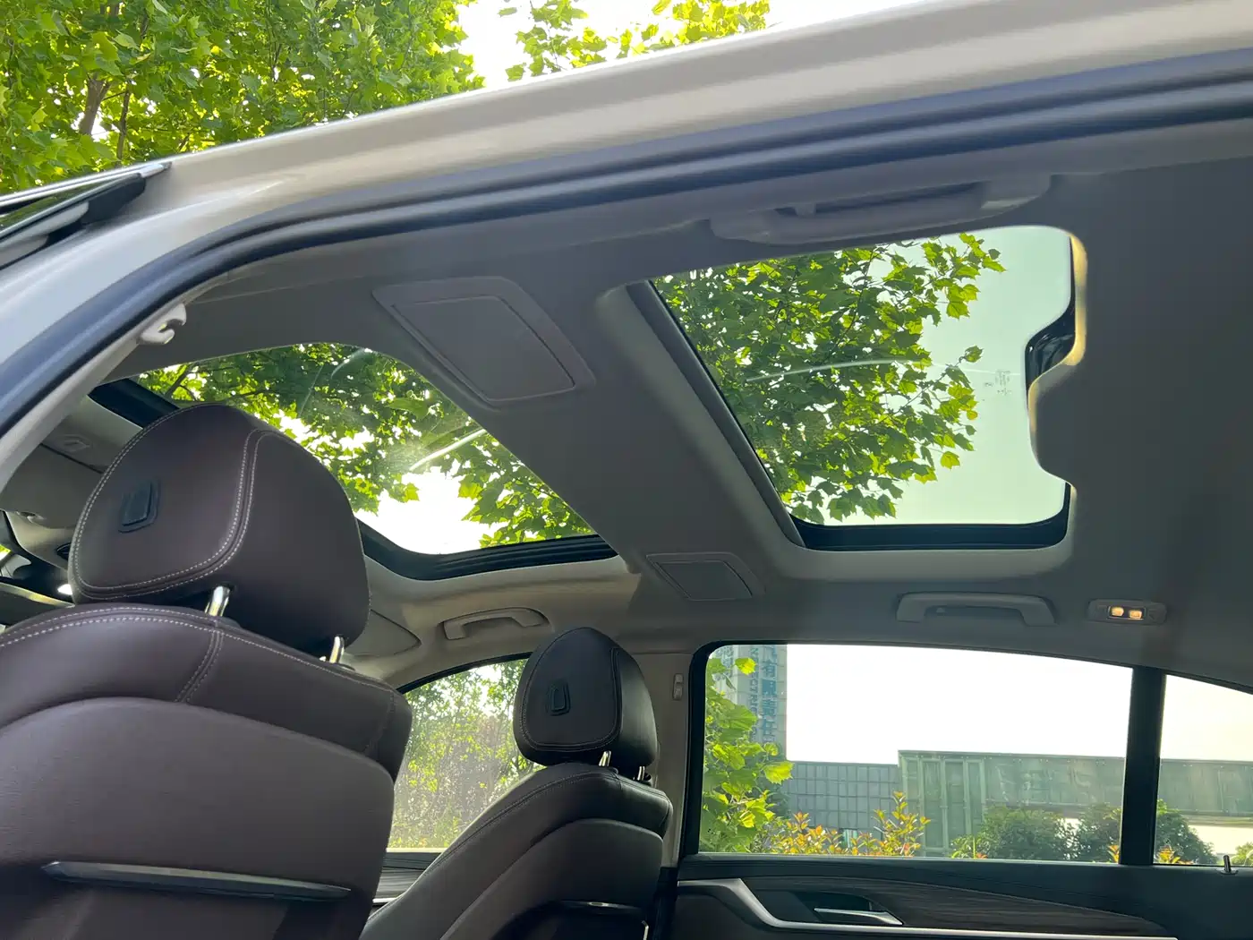 BMW 5 Series 2019 530Li Leading Luxury Package фото 17