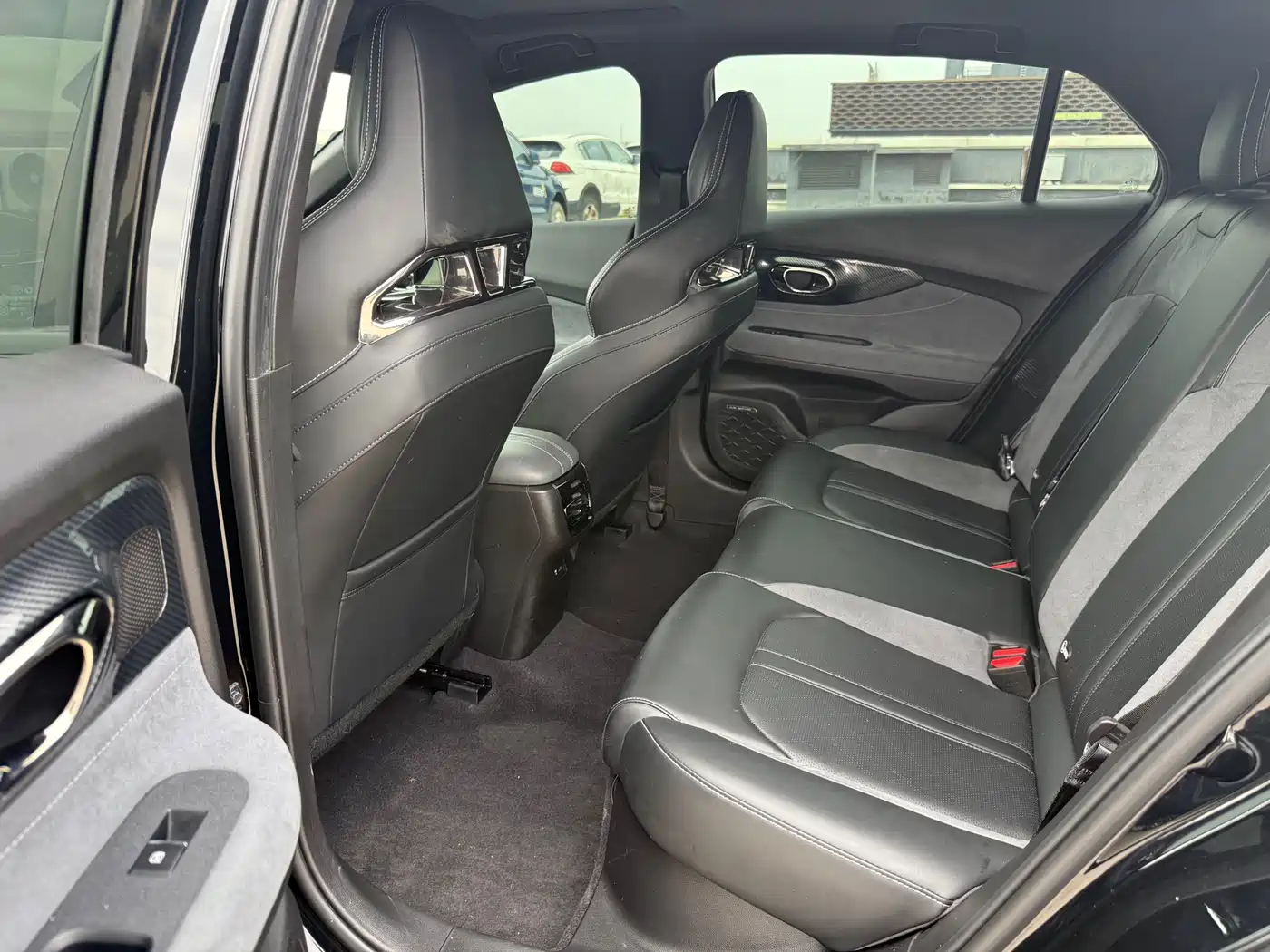 GAC Trumpchi Trumpchi Emkoo 2023 400T Automatic R PRO фото 13